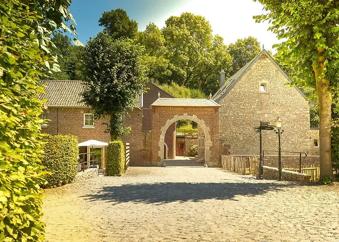 Hombourg Molen Van Medael Ligt Naast De Ardennen, Voerstreek En Zuid-Limburg 아파트 사진