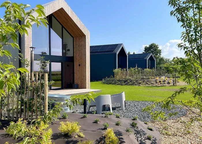 Romantic Holiday Home With Shared Pool Monteuville photo