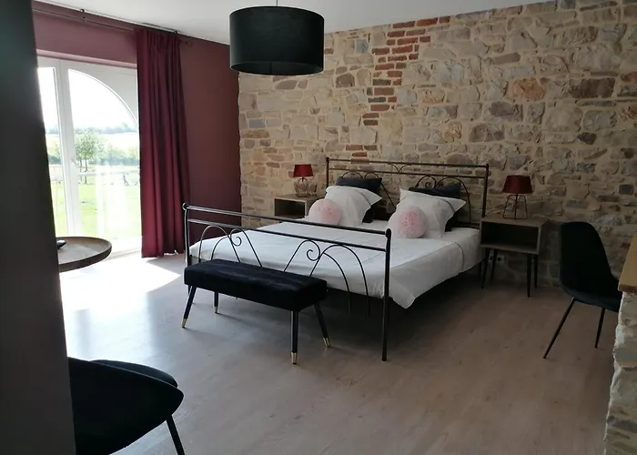 Du Soir Au Matin Hotel Dison foto